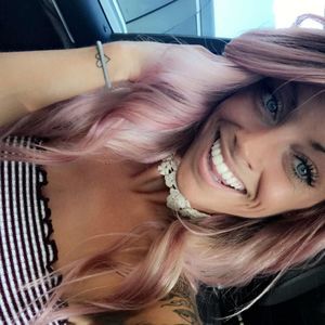 Meet your Posher, Angela